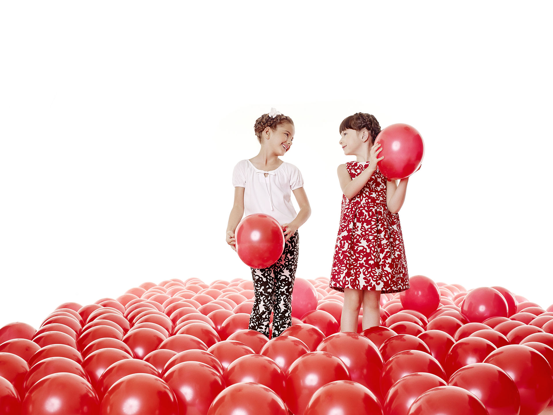Photo by Feco Hamburger / AD Agency Carme / Green by Misako SS 2016