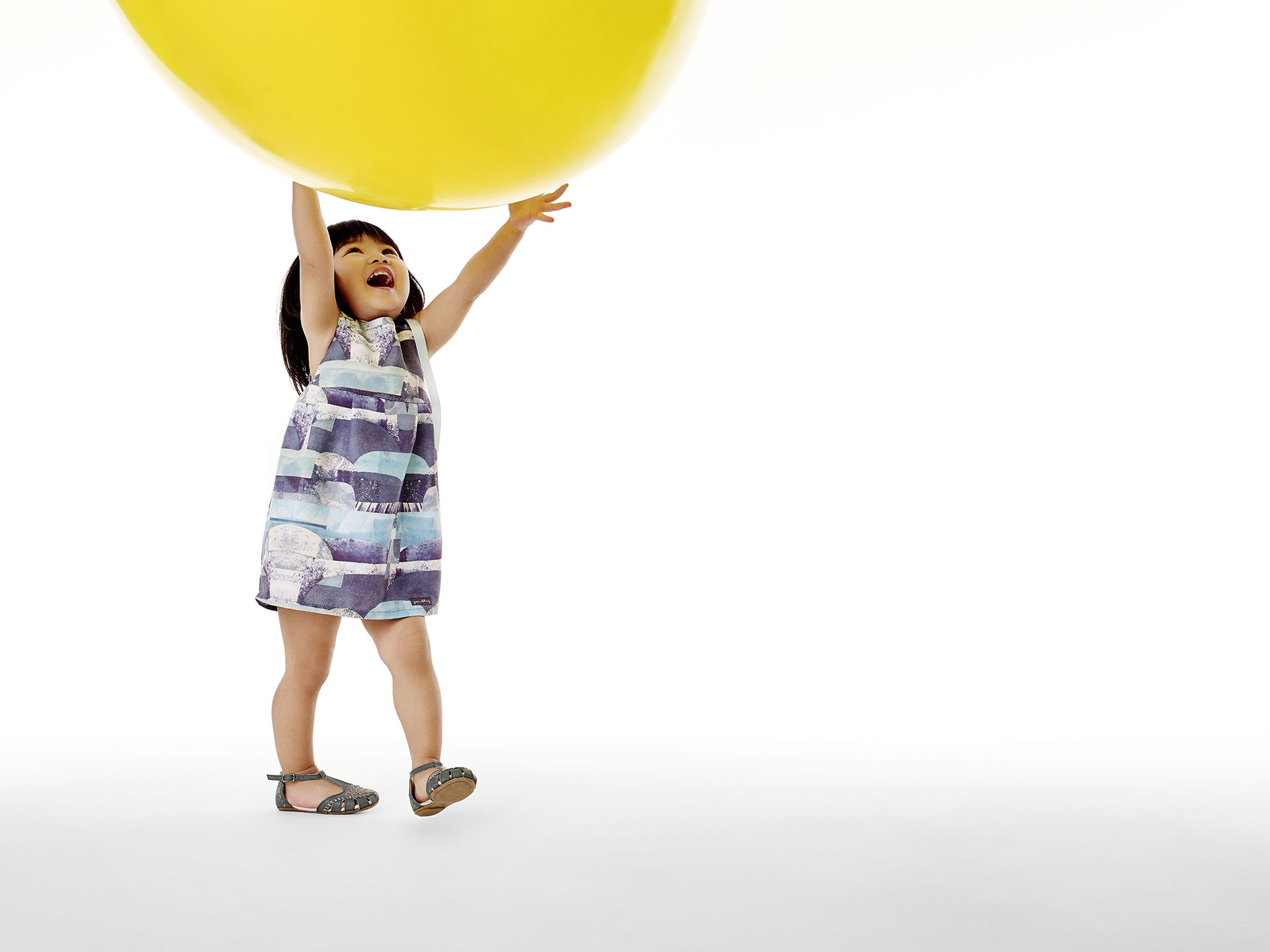 Photo by Feco Hamburger / AD Agency Carme / Green by Misako SS 2016