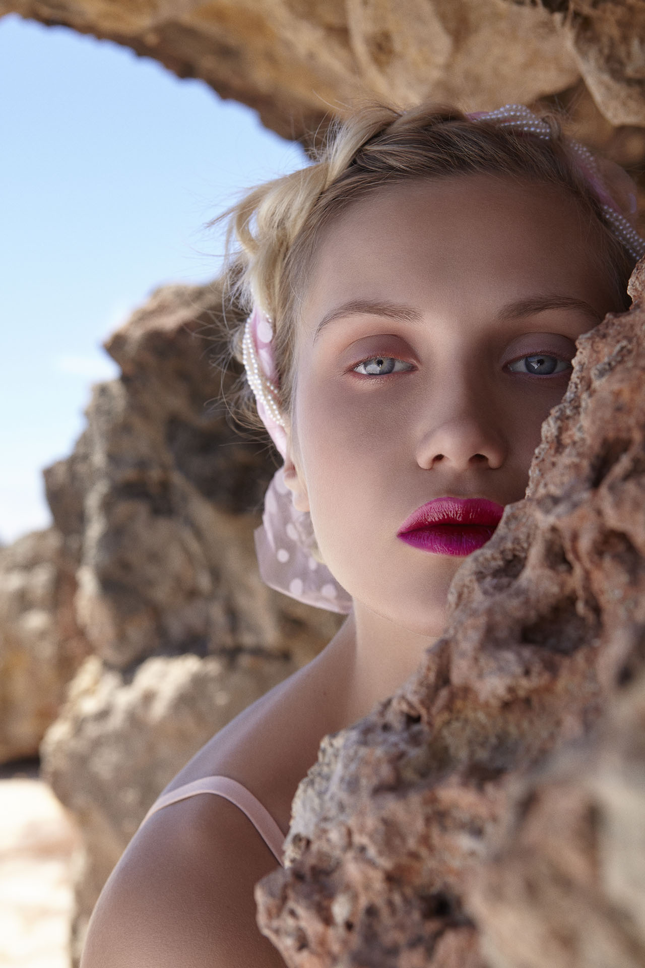 Photo by Ricardo Abrahão / VOGUE Thailand