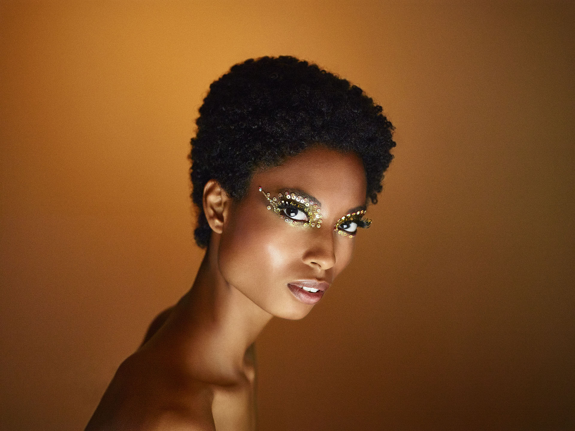 Photo by Renam Christofoletti / Theo Carias / Vogue Brasil