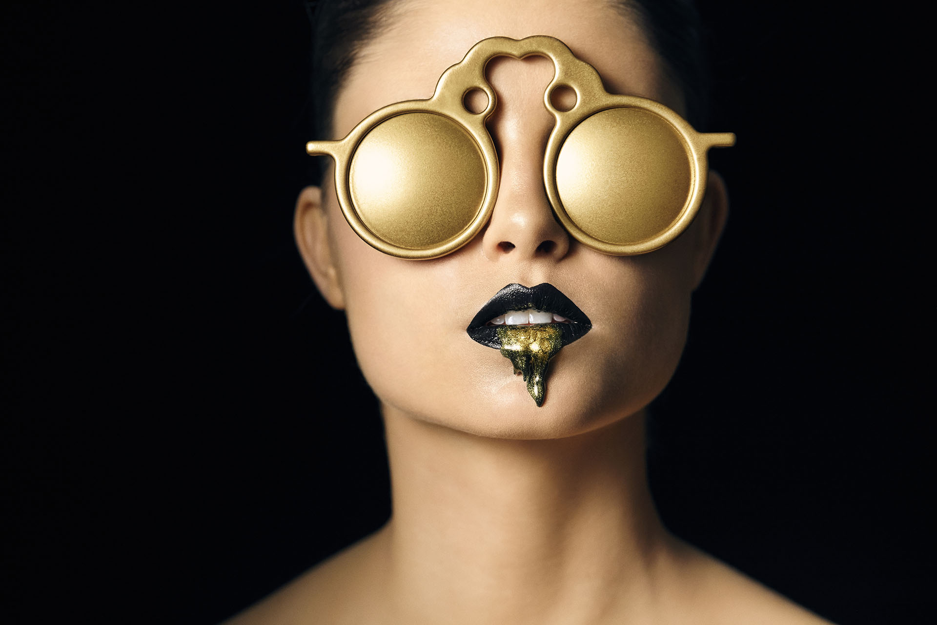 Photo by Eduardo Delfim / Marcos Costa / Vogue Brasil
