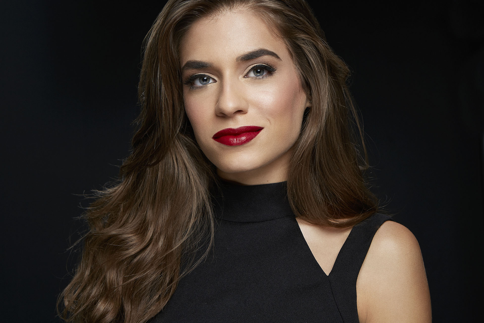Photo by Eduardo Delfim / Ad Agency Zoly / Revlon Professional 2017